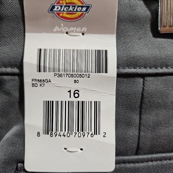Dickies Relaxed Fit Gray Stretch Cargo Shorts Womens Size‎ 16 11" Inseam - Picture 6 of 10